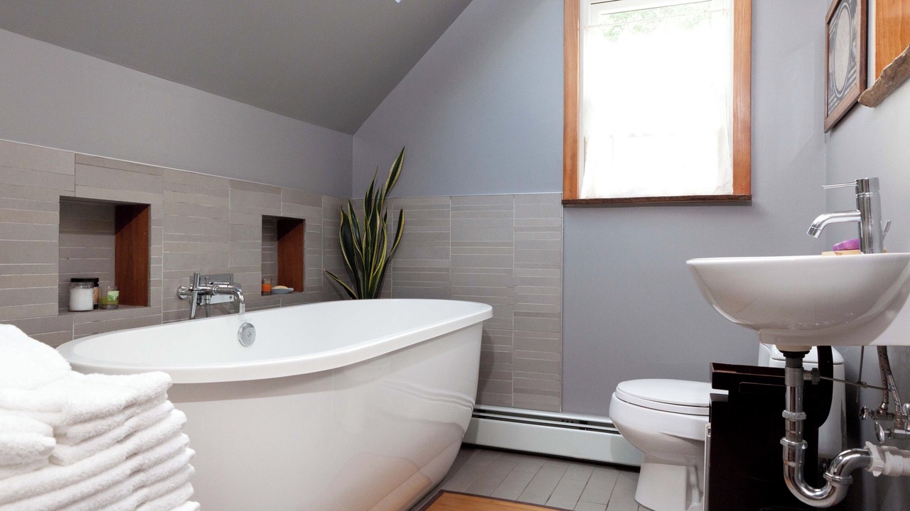 Photo of Bathroom in Woodridge