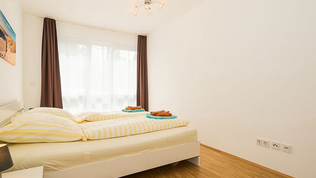 Photo of Bedroom in Linden
