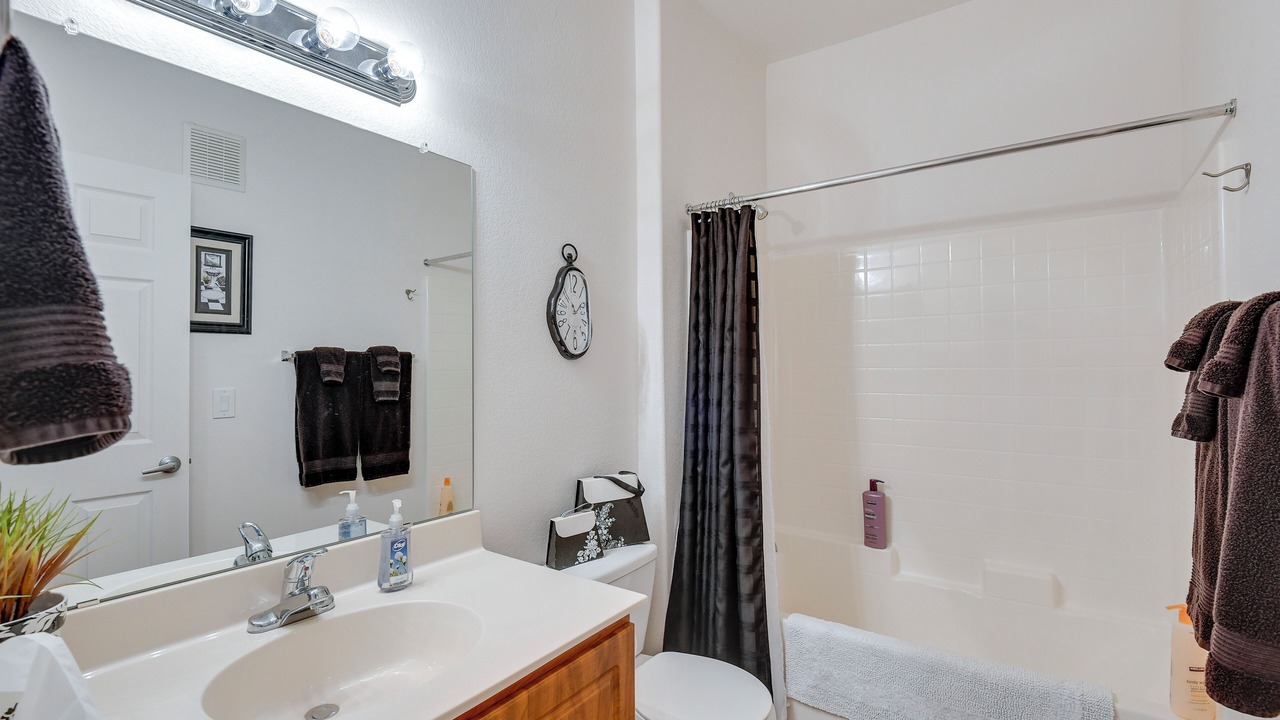 Photo of Bathroom in Parkwood Ranch
