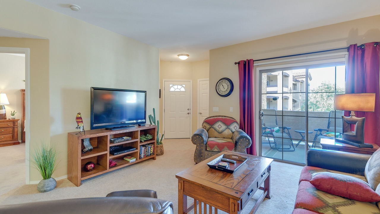 Photo of Livingroom in Parkwood Ranch