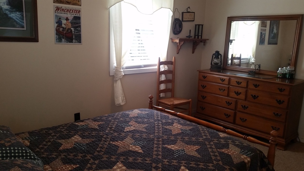 Photo of Bedroom in French Creek