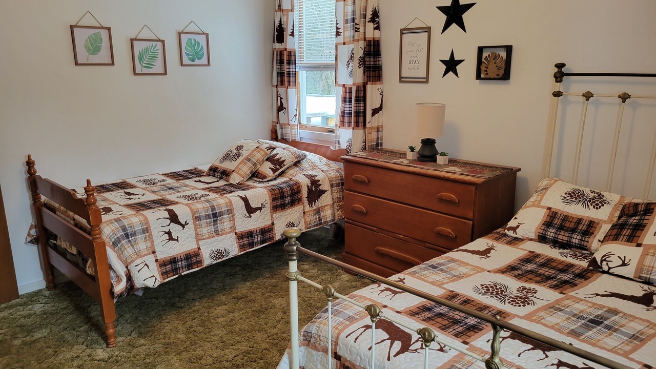 Photo of Bedroom in French Creek