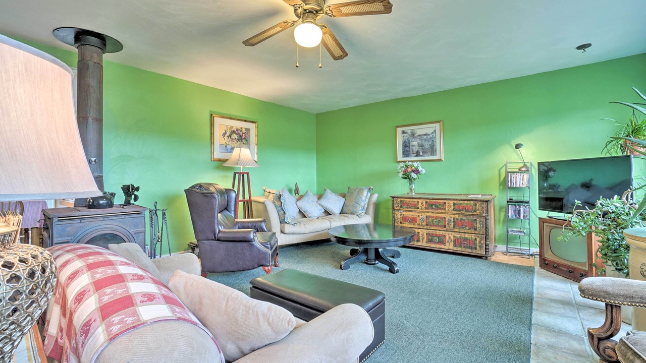 Photo of Livingroom in Cambridge Springs
