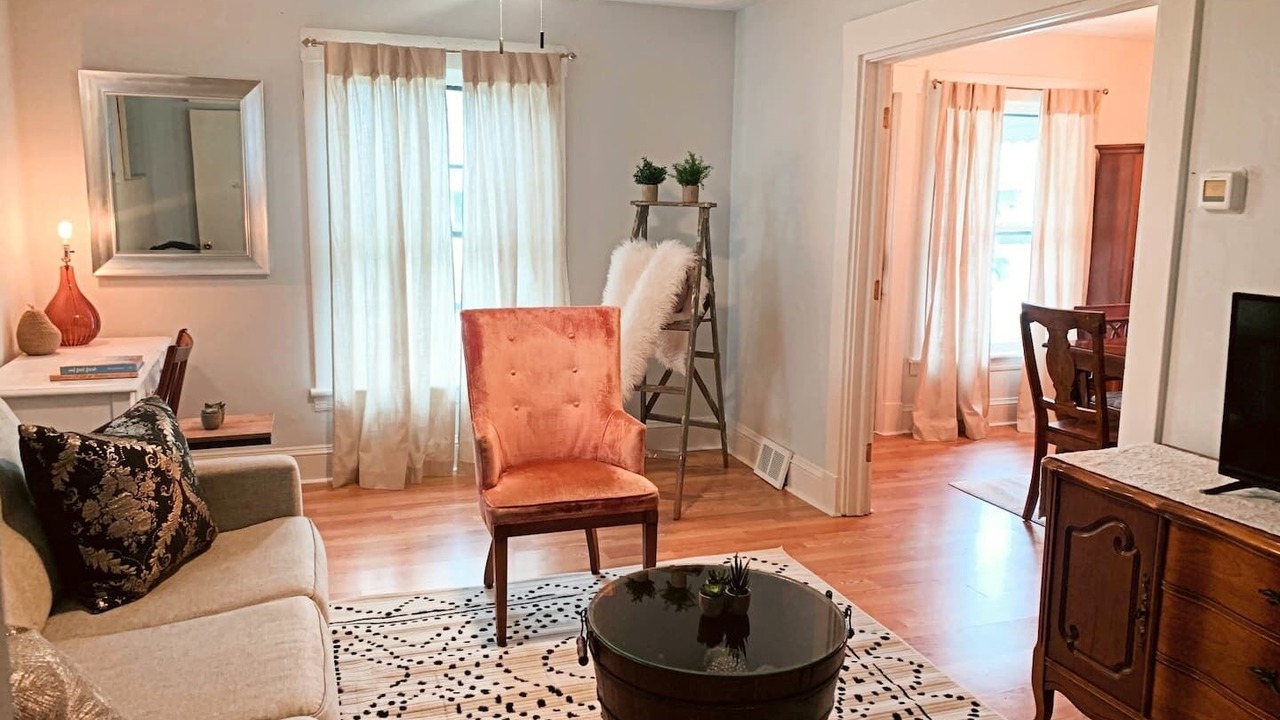 Photo of Livingroom in Lakewood
