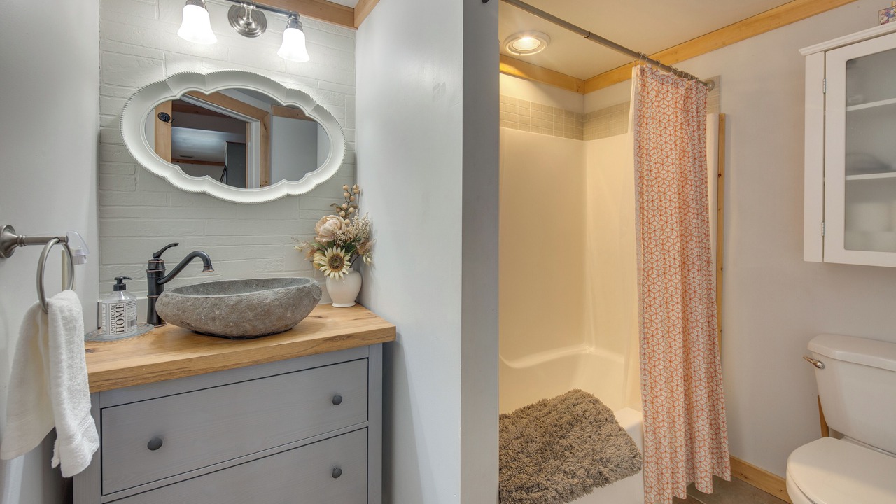 Photo of Bathroom in New Providence