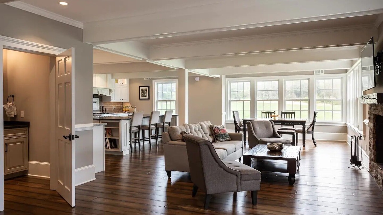 Photo of Livingroom in Creamery