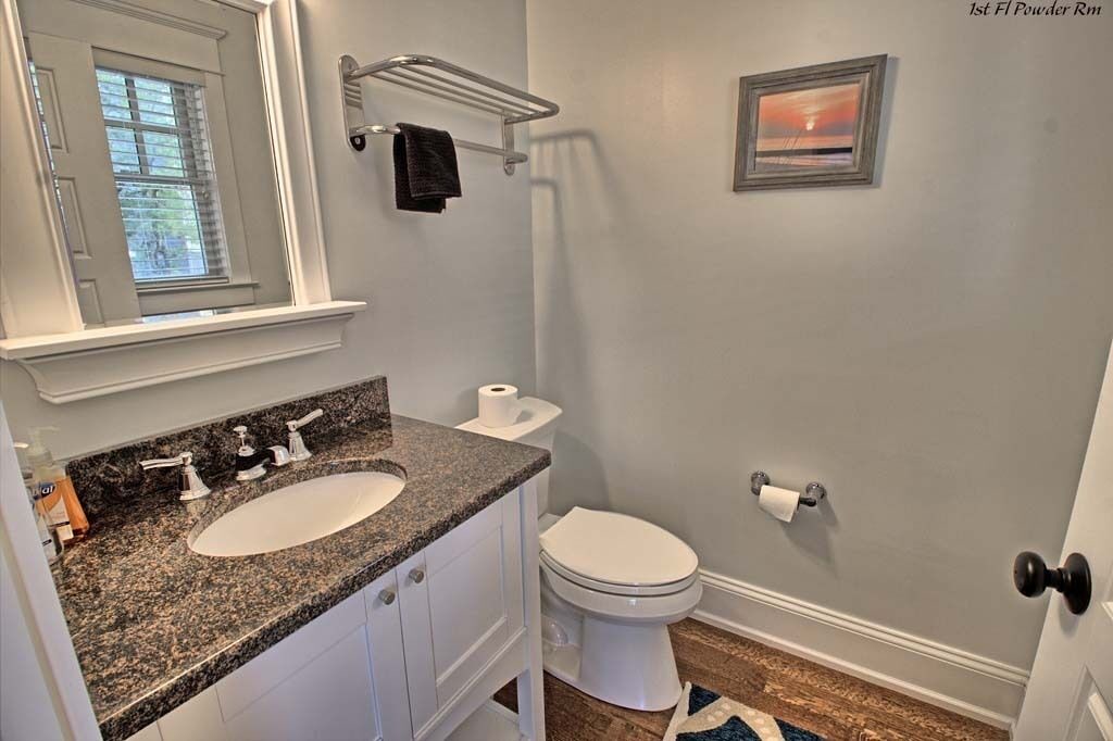 Photo of Bathroom in Avalon