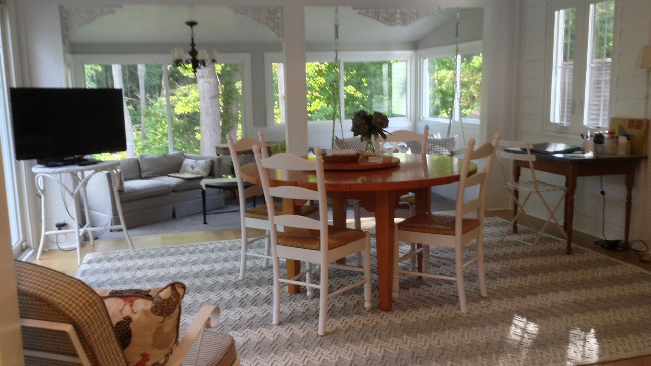 Photo of Livingroom in Willoughby