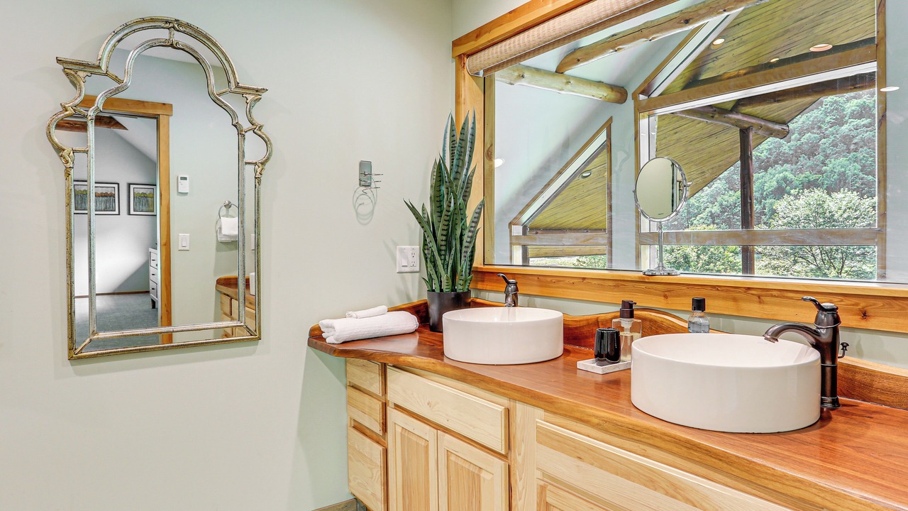 Photo of Bathroom in Great Meadows