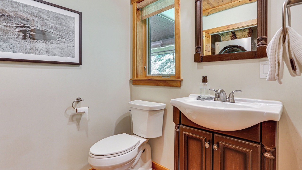 Photo of Bathroom in Great Meadows
