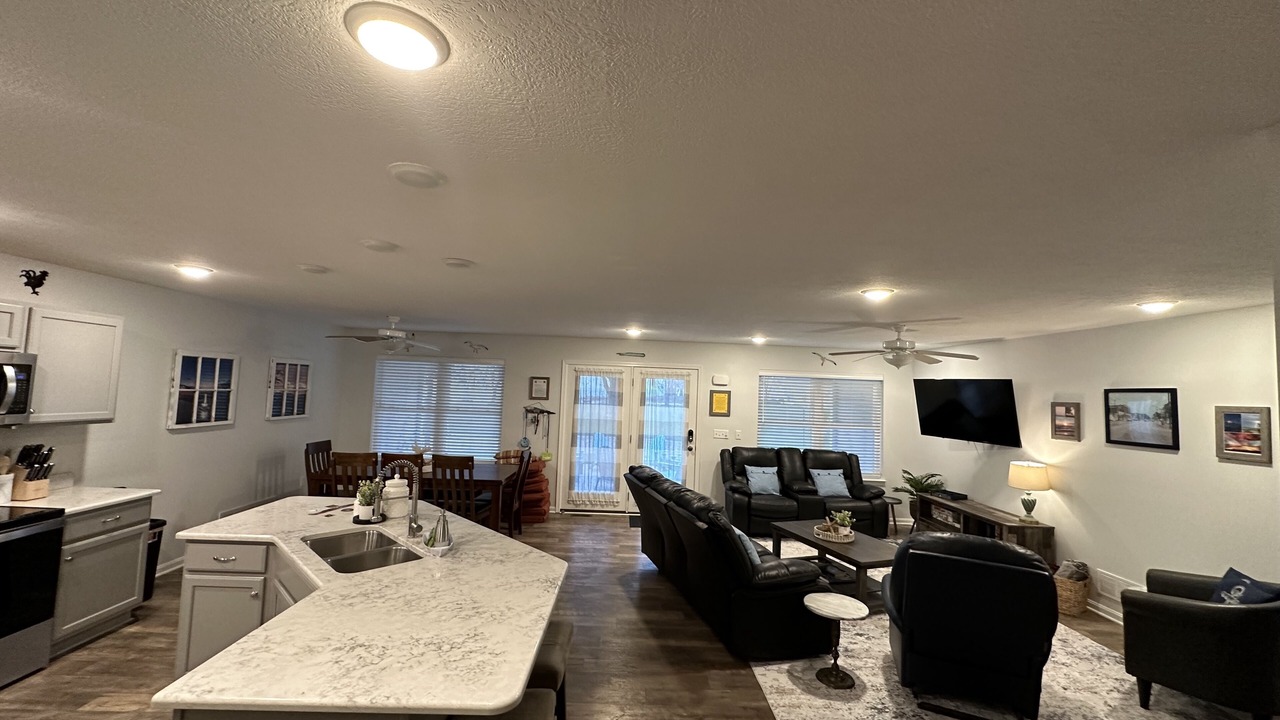 Photo of Livingroom in Huron