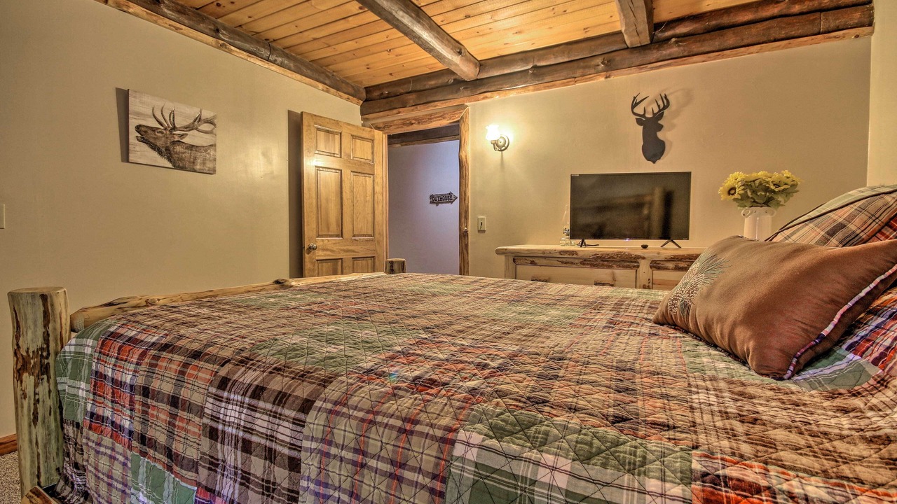 Photo of Bedroom in James Creek