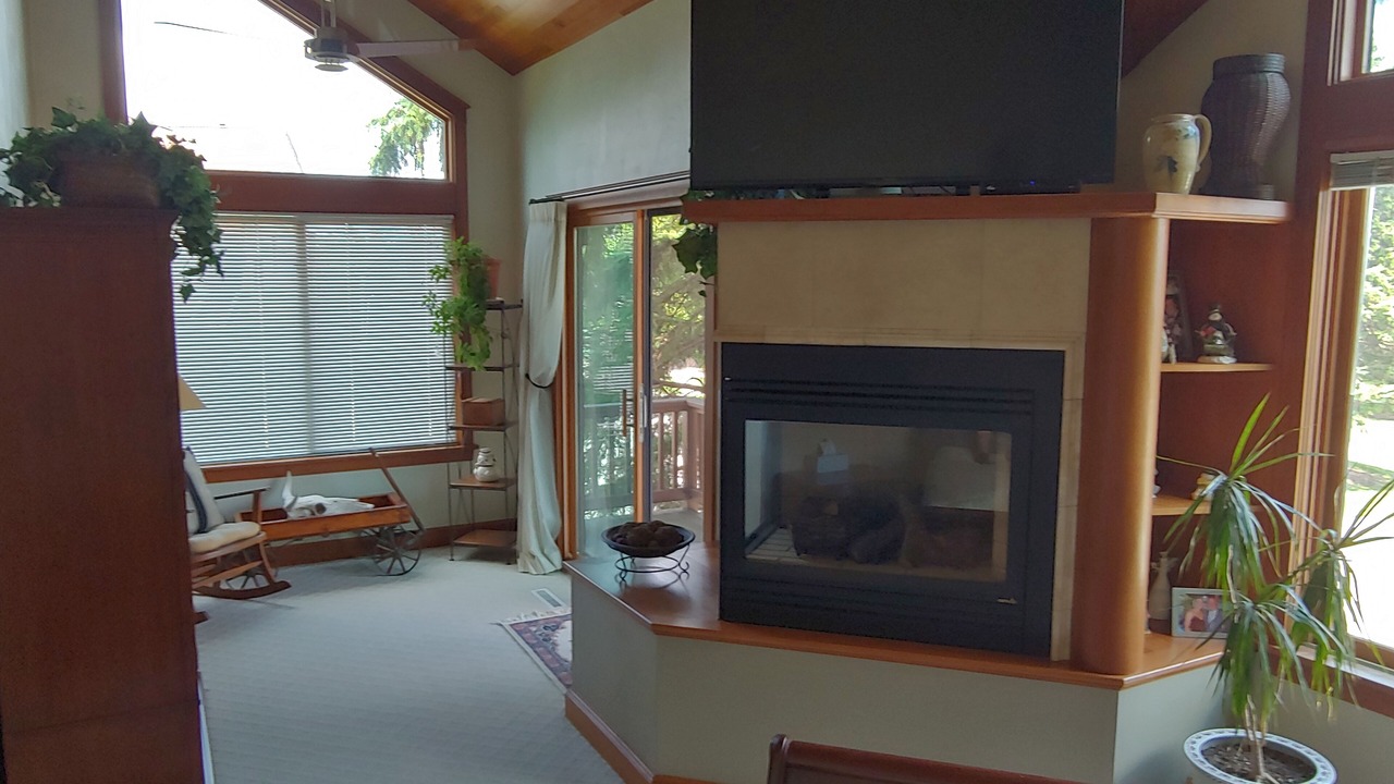 Photo of Livingroom in Seven Springs