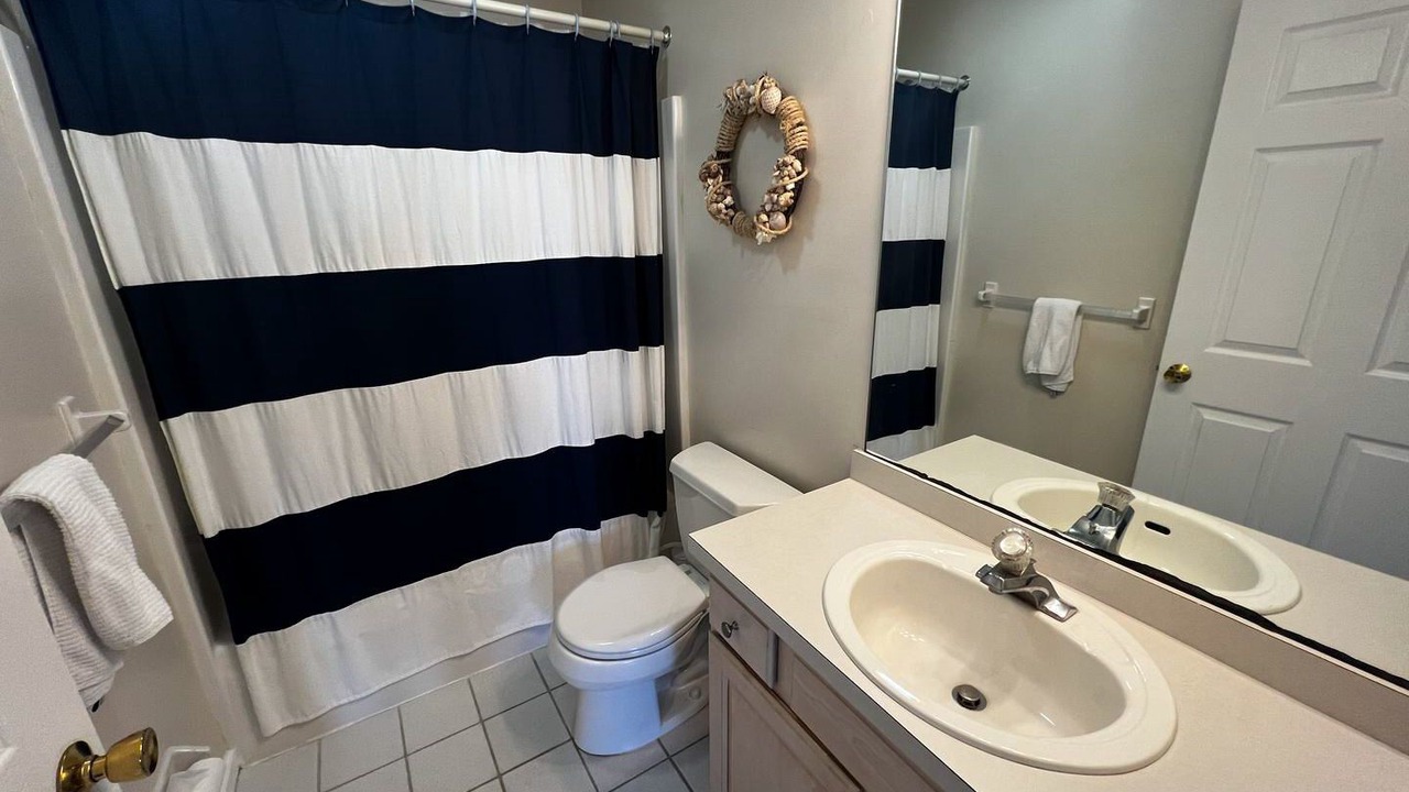 Photo of Bathroom in Townsend's Inlet