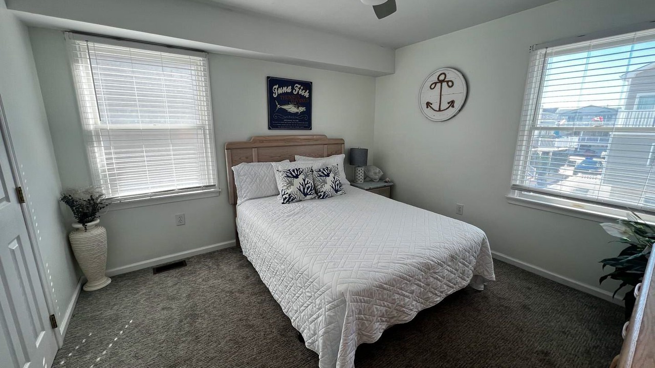 Photo of Bedroom in Townsend's Inlet