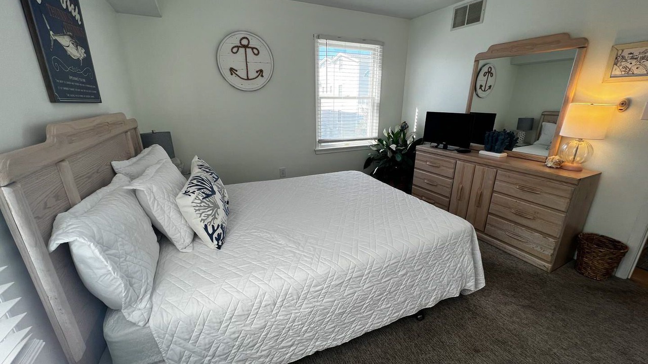 Photo of Bedroom in Townsend's Inlet