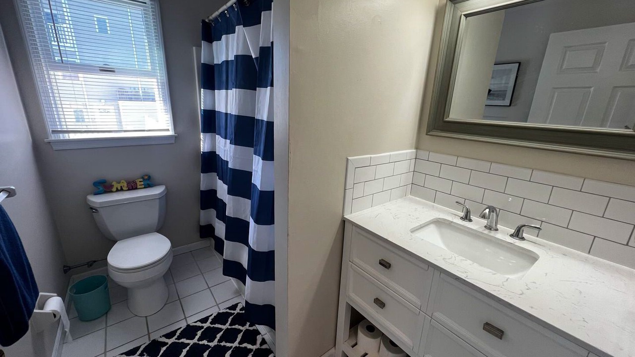 Photo of Bathroom in Townsend's Inlet