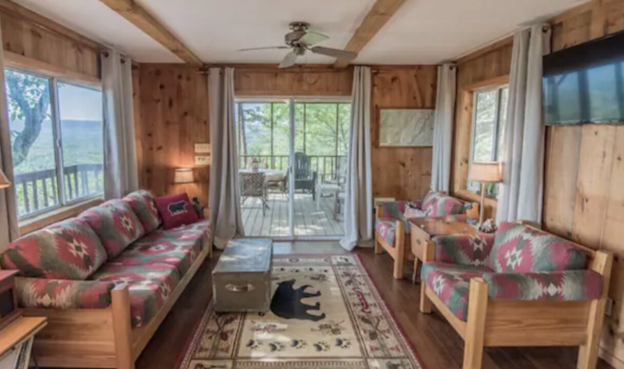 Photo of Livingroom in Fishers Hill