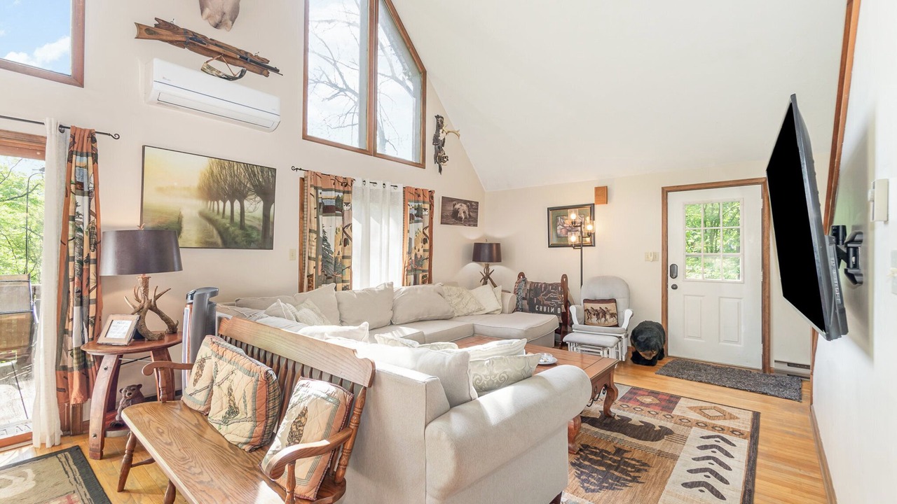 Photo of Livingroom in Carroll Valley