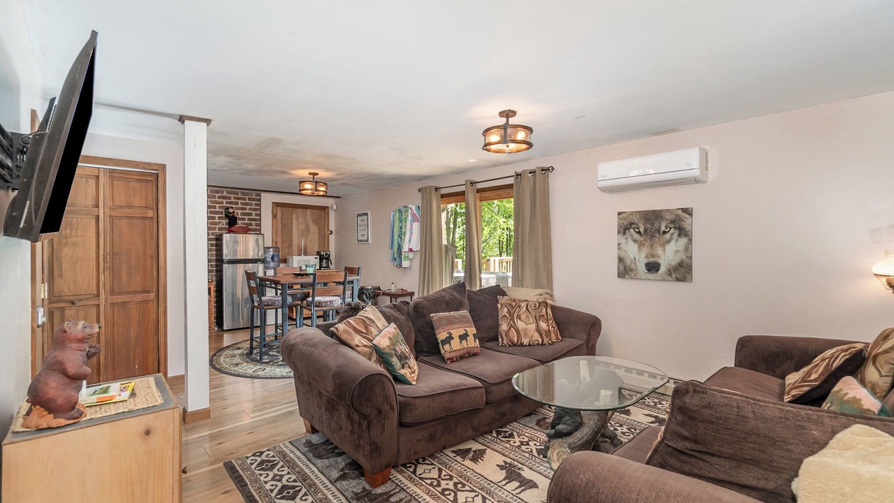Photo of Livingroom in Carroll Valley