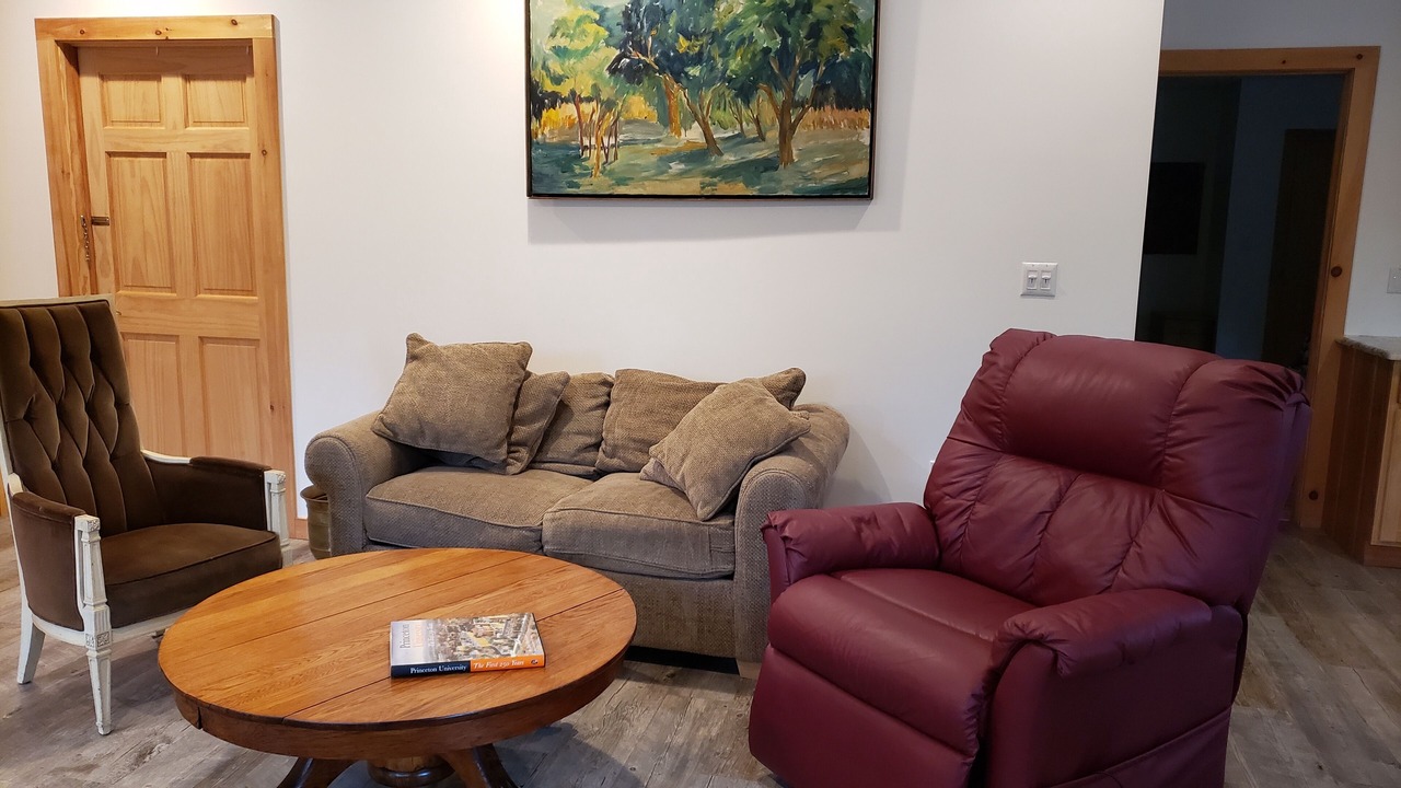 Photo of Livingroom in Monroe Township