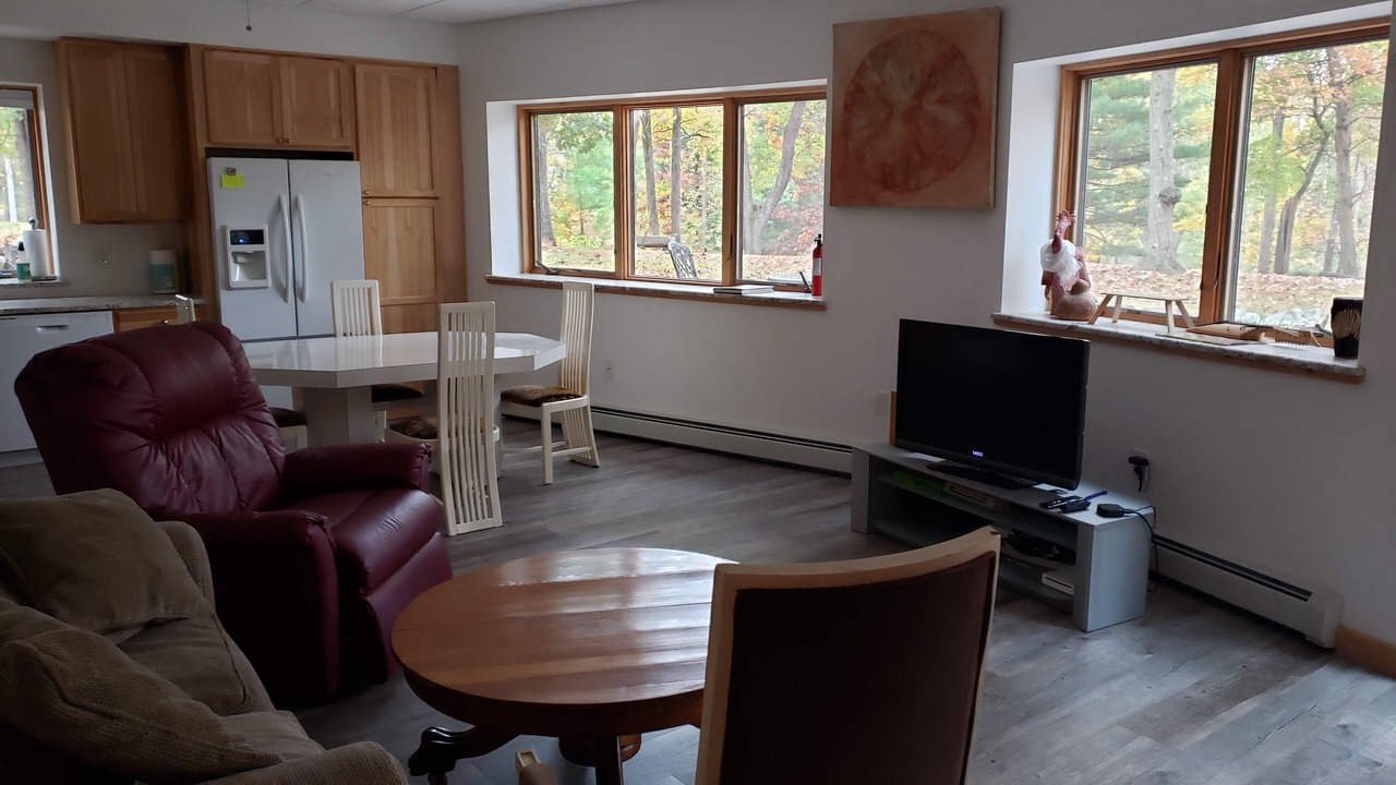 Photo of Livingroom in Monroe Township