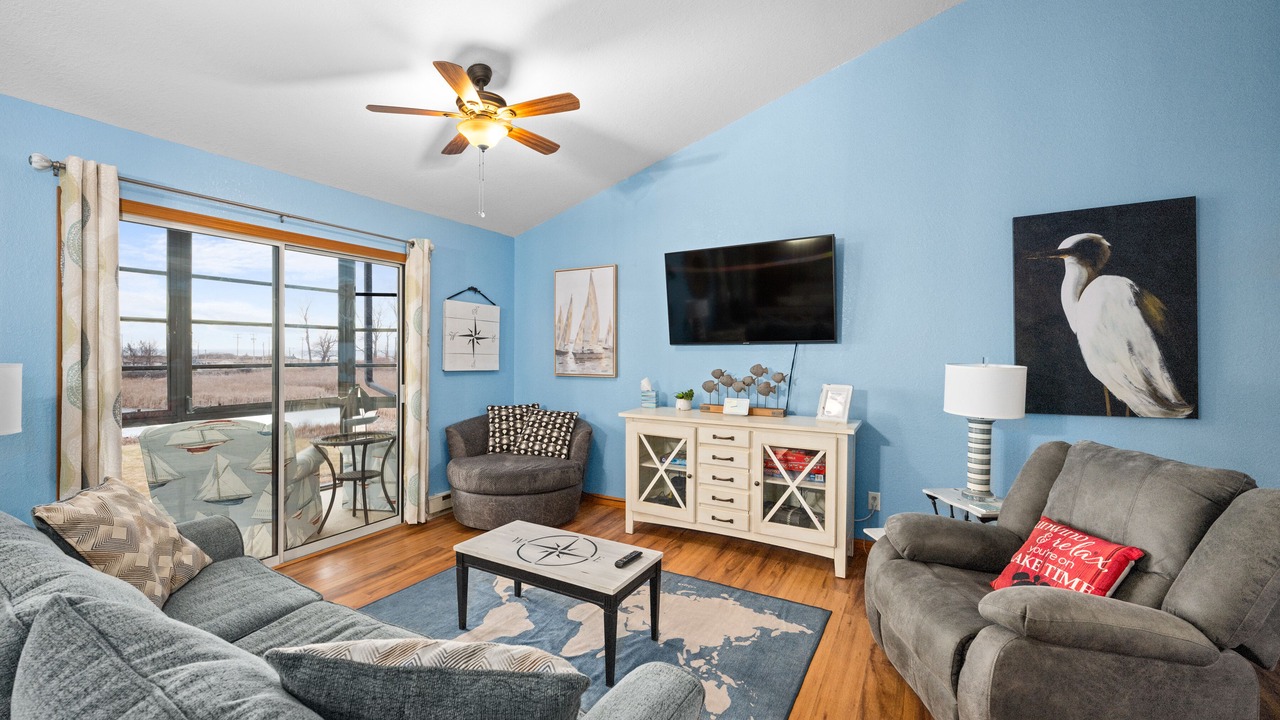 Photo of Livingroom in Oak Harbor