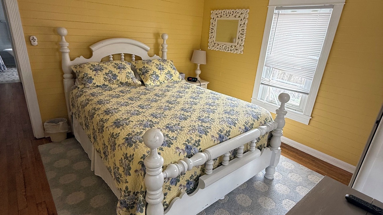 Photo of Bedroom in Upper Tract