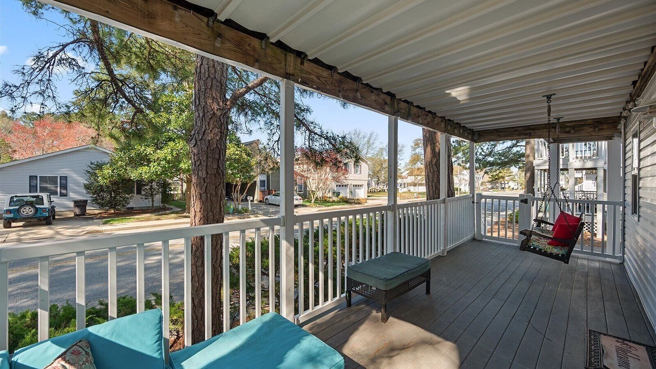 Photo of Patio Balcony in Caine Woods