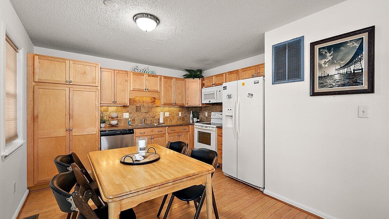 Photo of Kitchen in Caine Woods