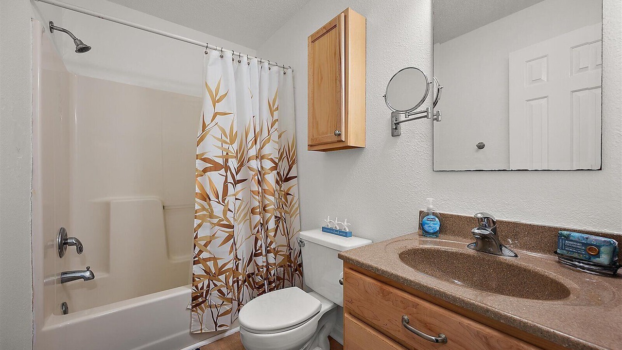 Photo of Bathroom in Caine Woods