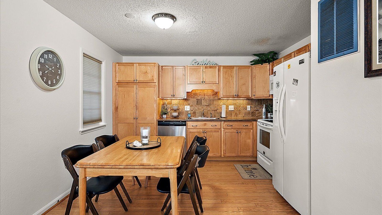 Photo of Kitchen in Caine Woods