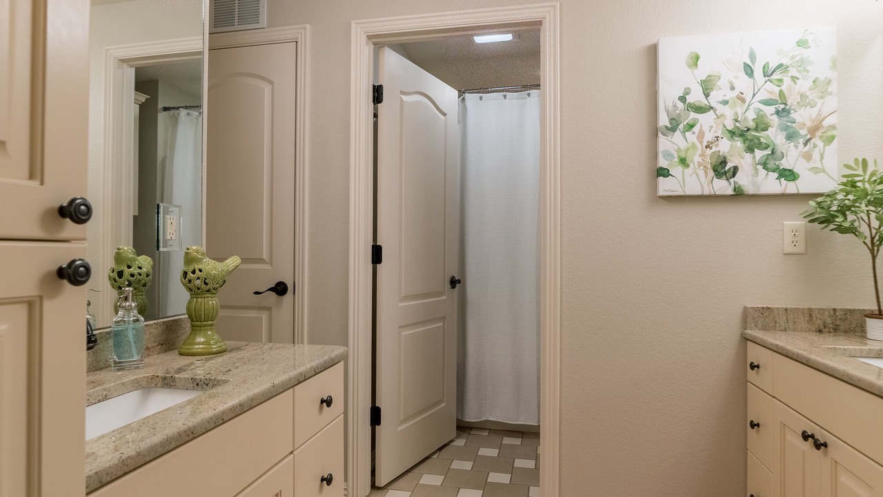 Photo of Bathroom in Bella Vista