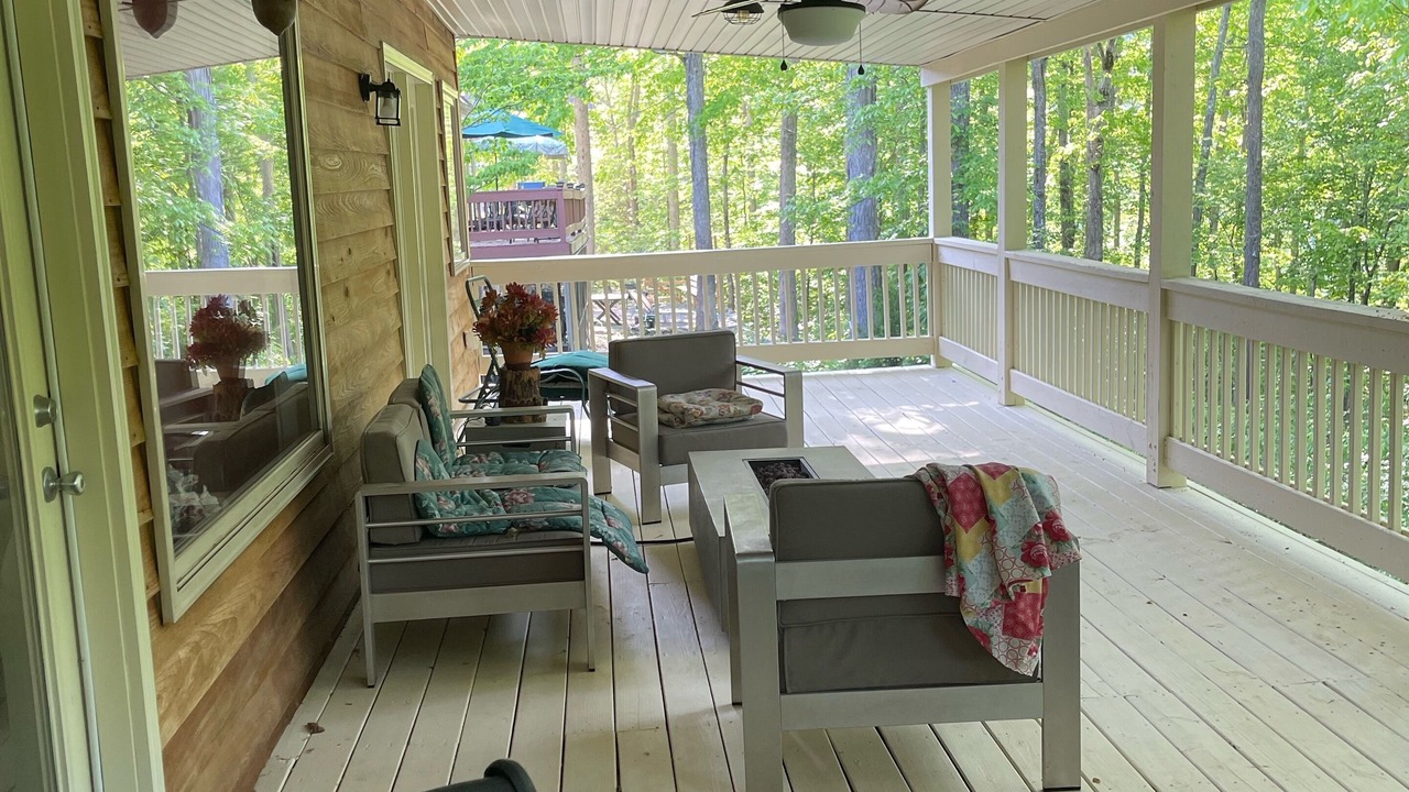 Photo of Patio Balcony in Sloans Valley