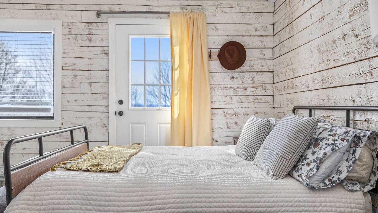 Photo of Bedroom in Thompson