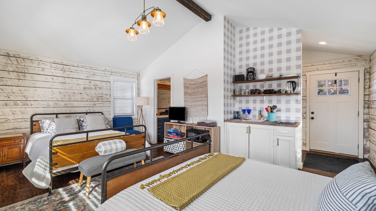 Photo of Bedroom in Thompson