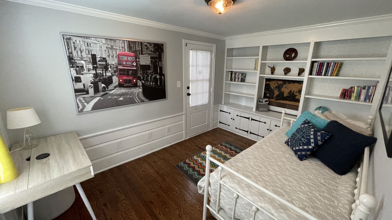 Photo of Bedroom in Neptune City