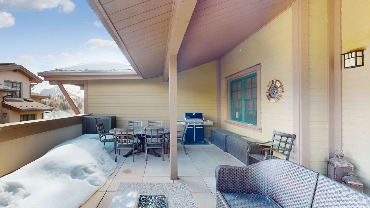 Photo of Outdoor in Elkhorn Village