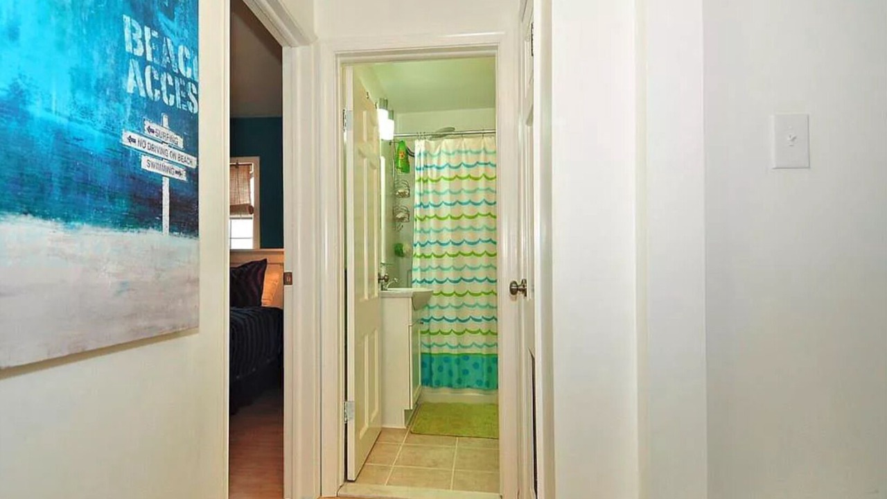 Photo of Bathroom in South Bethany Harbor