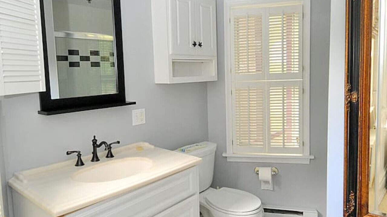 Photo of Bathroom in Berkeley Springs
