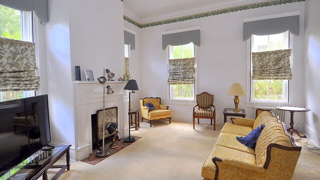 Photo of Livingroom in Berkeley Springs