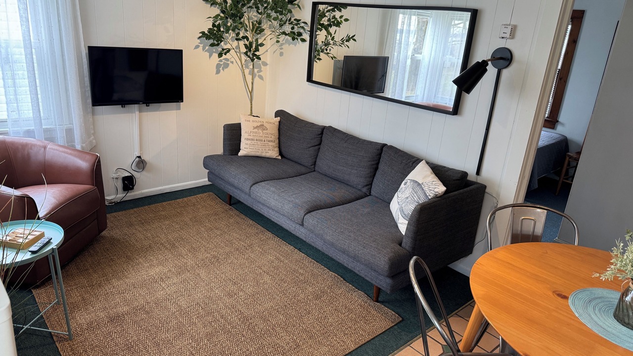 Photo of Livingroom in Pymatuning Central
