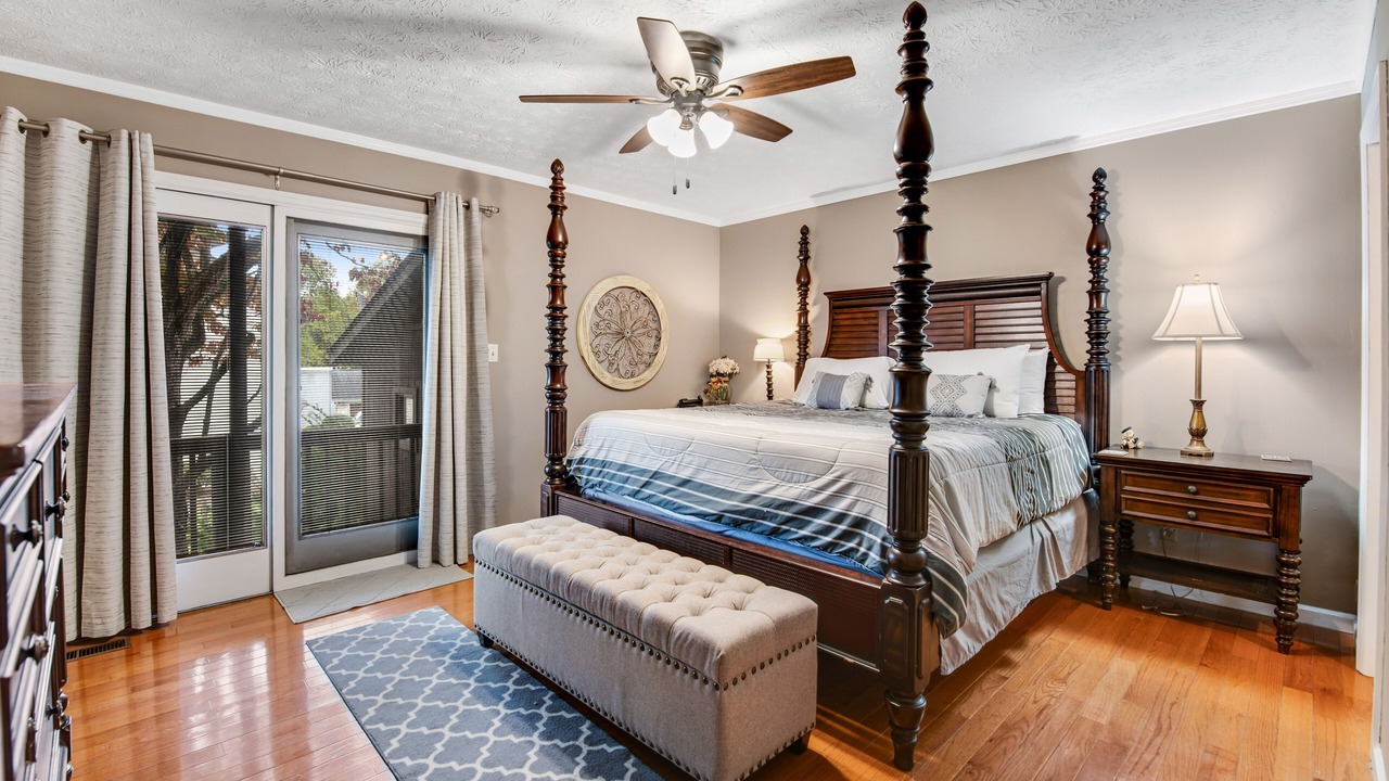 Photo of Bedroom in Jefferson City