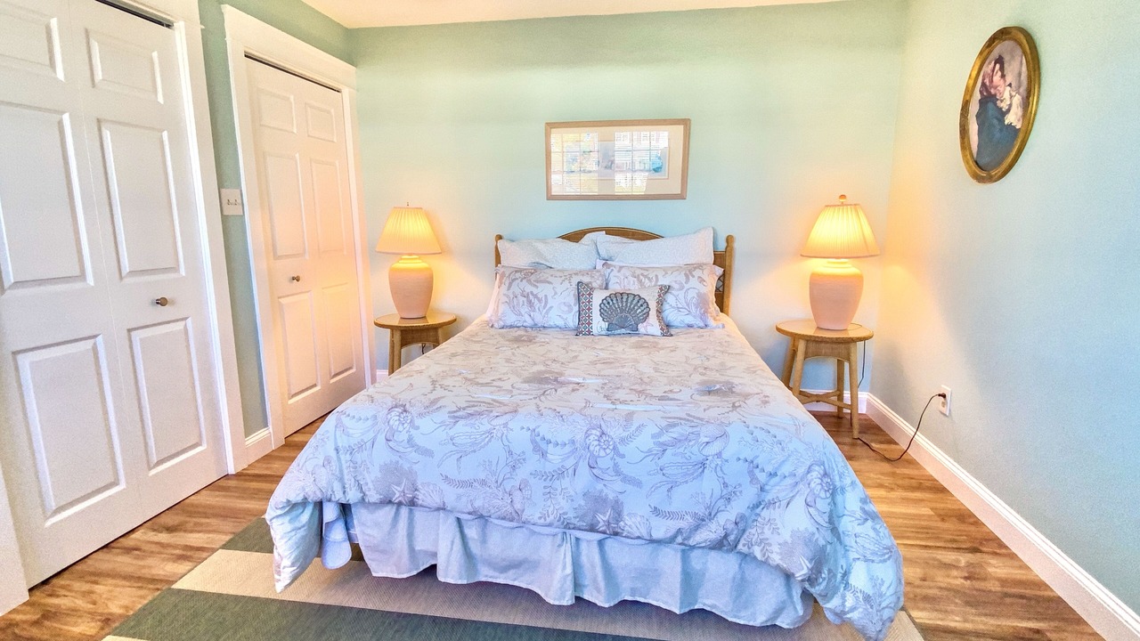 Photo of Bedroom in Avalon