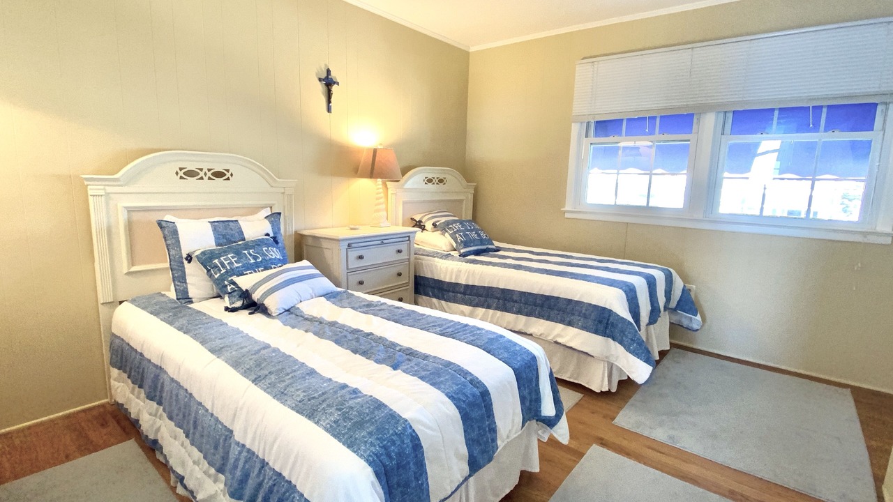 Photo of Bedroom in Avalon
