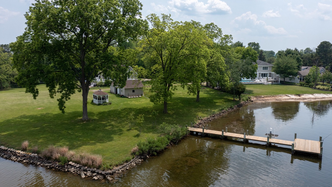 Photo of Outdoor in Deale Beach