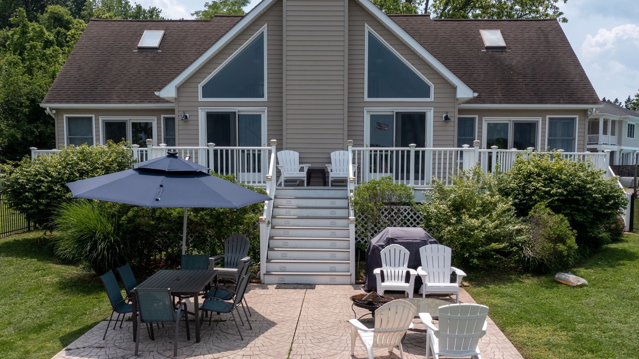 Photo of Outdoor in Deale Beach