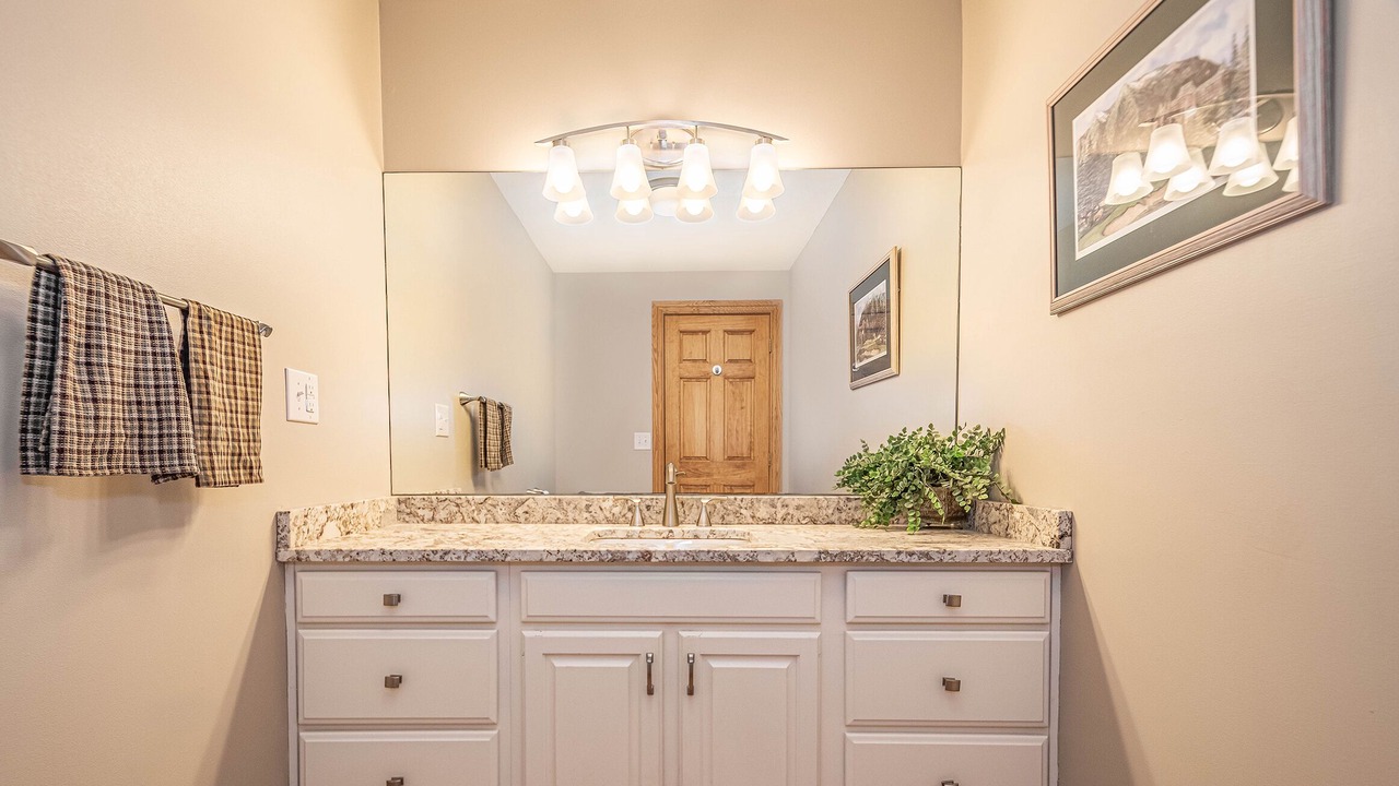 Photo of Bathroom in Crellin