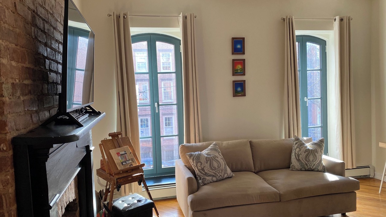 Photo of Livingroom in Paulus Hook