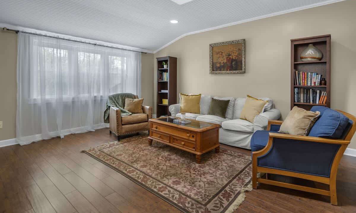 Photo of Livingroom in Ithaca